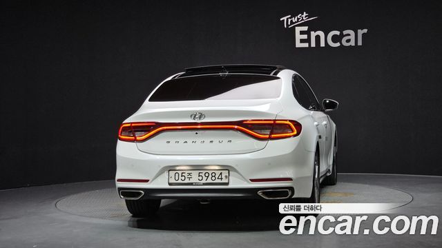 Hyundai Grandeur IG 2.4 Exclusive Special - фото 3