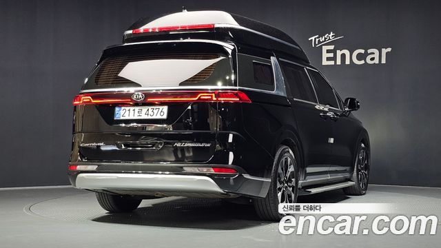 Kia Carnival 4-го поколения Gasoline 9-Seater Hi-Limousine Signature - фото 1