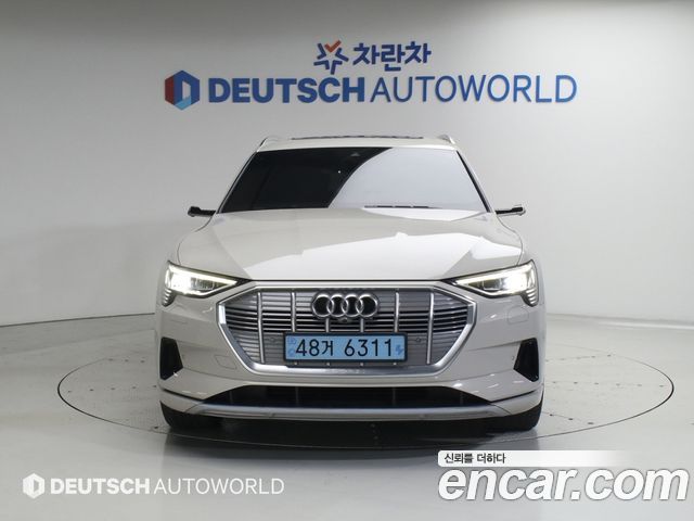 Audi e-tron 55 Quattro - фото 2