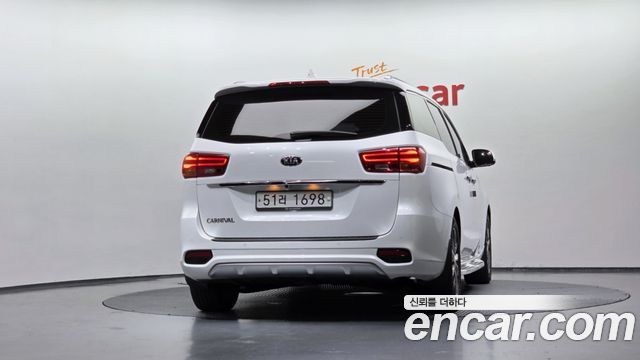 Kia Carnival Новый 9-Seater Noblesse Special - фото 3
