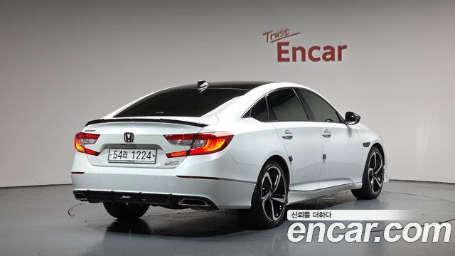 Honda Accord 10-го поколения 2.0 Turbo Sport - фото 0