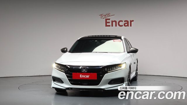 Honda Accord 10-го поколения 2.0 Turbo Sport - фото 1