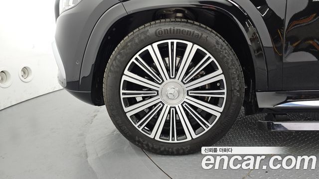 Mercedes-Benz GLS-Class X167 Maybach GLS600 4MATIC - фото 4