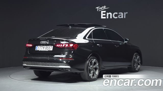 Audi A3 40 TFSI - фото 1