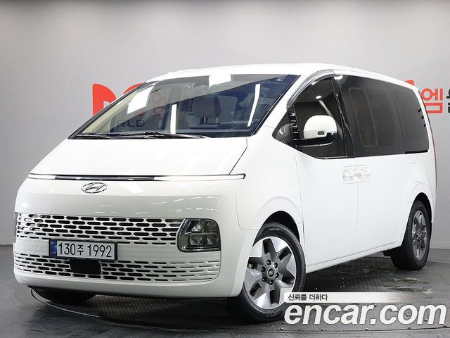 Hyundai Staria Tourer 9-Seater Modern - фото 0