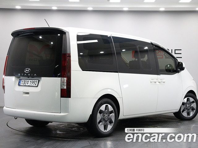 Hyundai Staria Tourer 9-Seater Modern - фото 2