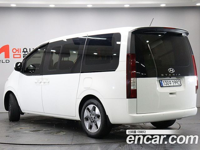 Hyundai Staria Tourer 9-Seater Modern - фото 3