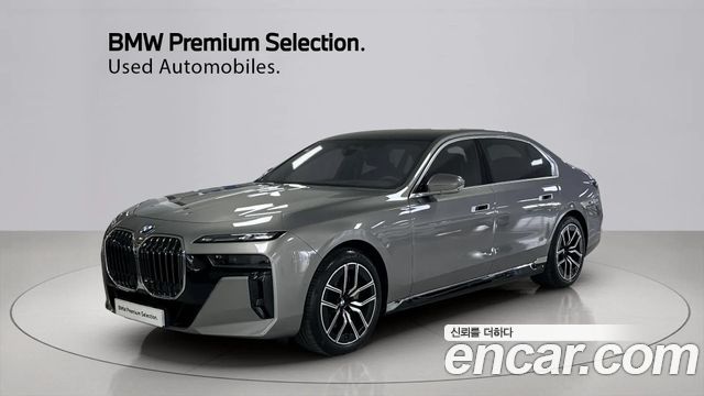 BMW 7-Series G70 740i xDrive M Sport Limited - фото 0