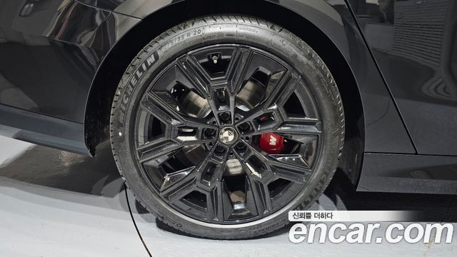 BMW 5-Series G60 530i xDrive M Sport Pro Special Edition - фото 4