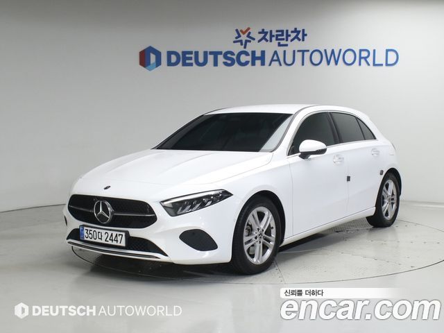 Mercedes-Benz A-Class W177 A220 Hatchback - фото 0