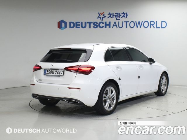 Mercedes-Benz A-Class W177 A220 Hatchback - фото 1