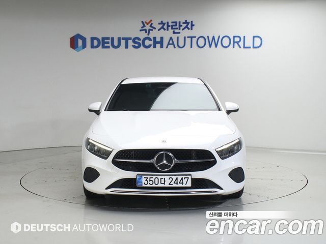 Mercedes-Benz A-Class W177 A220 Hatchback - фото 2