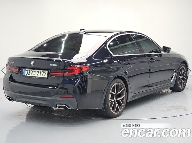 BMW 5-Series G30 530i xDrive M Sport Package - фото 3