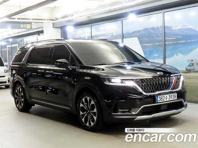 Kia Carnival 4-го поколения 9-Seater Signature - фото 0