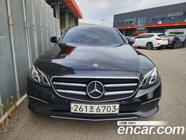Mercedes-Benz E-Class W213 E250 Avantgarde - фото 0