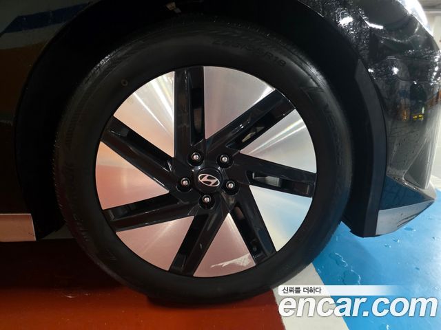Hyundai Ioniq6 Long Range Exclusive + - фото 4