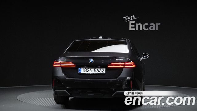 BMW 5-Series G60 520i M Sport - фото 3