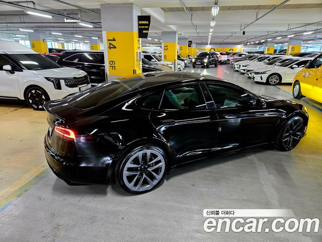 Tesla Model S AWD - фото 3