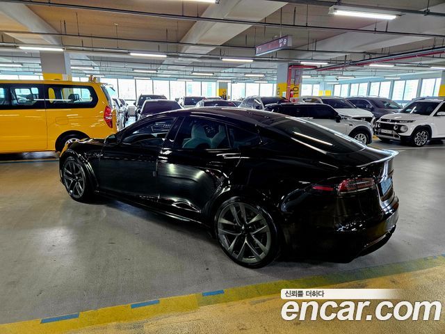 Tesla Model S AWD - фото 4