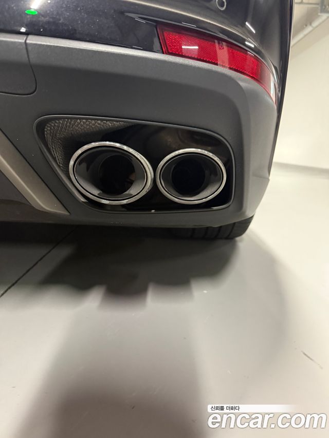 Porsche Panamera 4.0 Turbo E-Hybrid - фото 1
