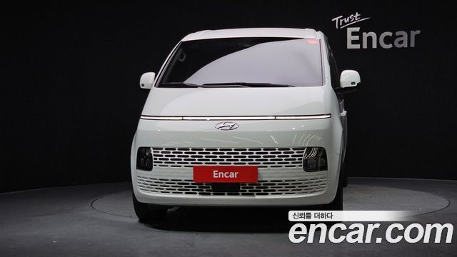 Hyundai Staria Tourer 9-Seater Modern - фото 2