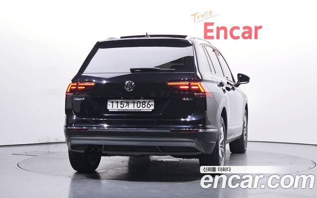 Volkswagen Tiguan 2-го поколения 2.0 TDI 4Motion Prestige - фото 3