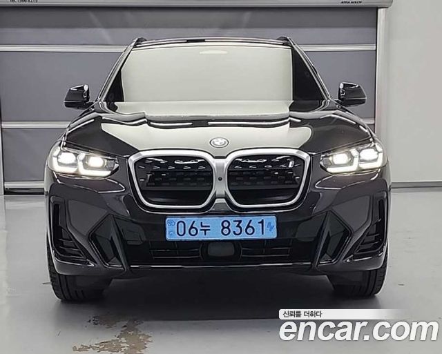 BMW iX3 M Sports - фото 1