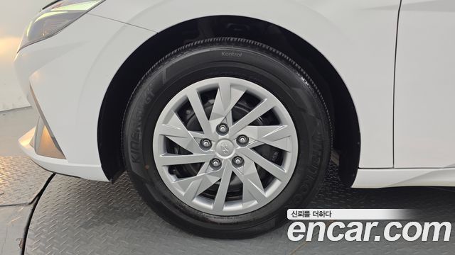Hyundai Avante CN7 1.6 Smart - фото 4