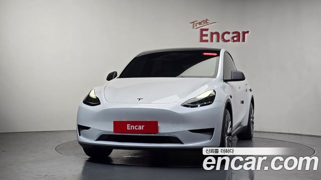 Tesla Model Y RWD - фото 2