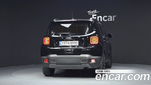 Jeep Renegade 1.3 Limited - фото 3