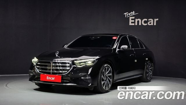 Mercedes-Benz E-Class W214 E300 4MATIC Exclusive - фото 0