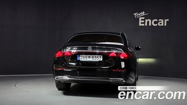 Mercedes-Benz E-Class W214 E300 4MATIC Exclusive - фото 3