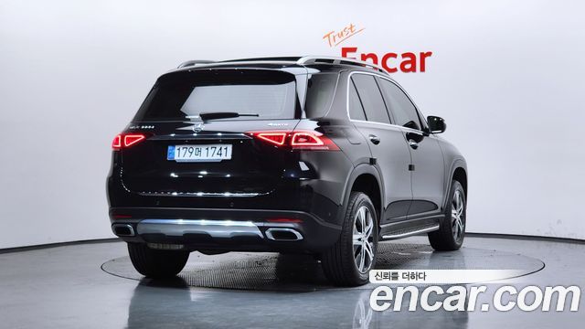 Mercedes-Benz GLE-Class W167 GLE300d 4MATIC - фото 1