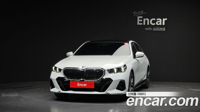 BMW 5-Series G60 520i M Sport - фото 2