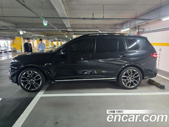 BMW X7 G07 xDrive 40i M Sport 7STR - фото 3