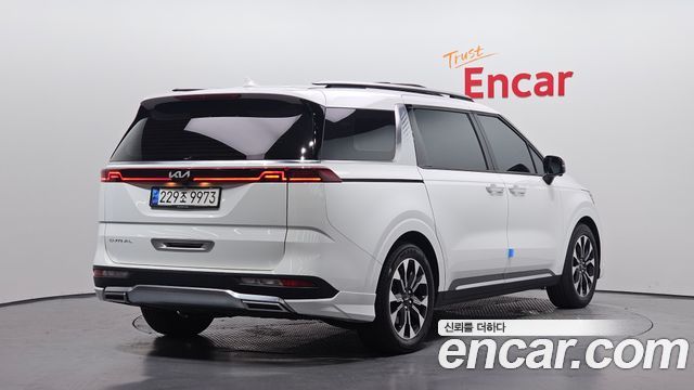 Kia Carnival 4-го поколения 7-Seater Signature - фото 1