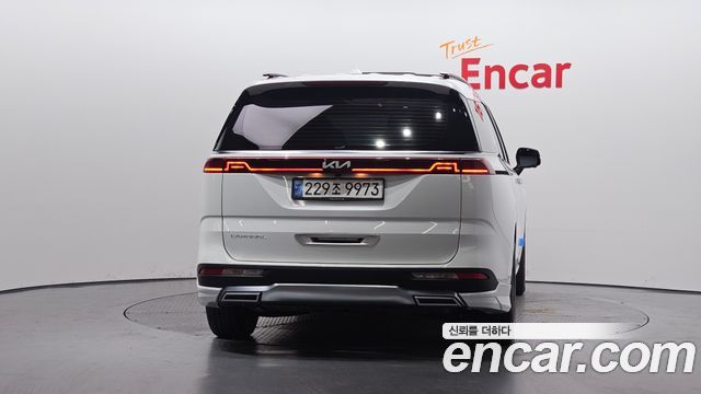 Kia Carnival 4-го поколения 7-Seater Signature - фото 3