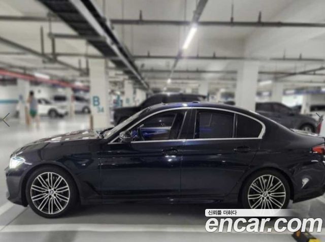 BMW 5-Series G30 530i xDrive M Sport Package Plus - фото 2