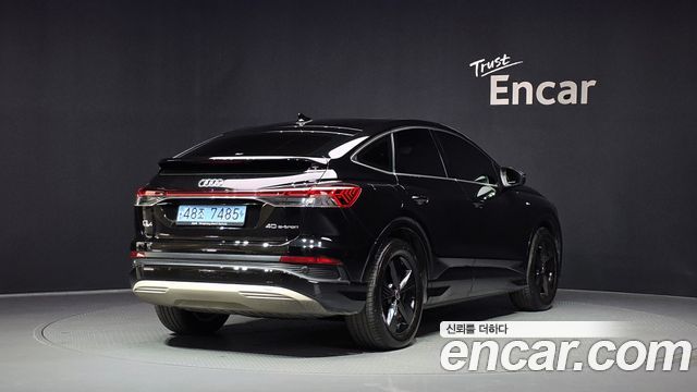 Audi Q4 e-tron F4 40 Sportback - фото 1