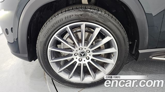 Mercedes-Benz GLE-Class W167 GLE300d 4MATIC - фото 4