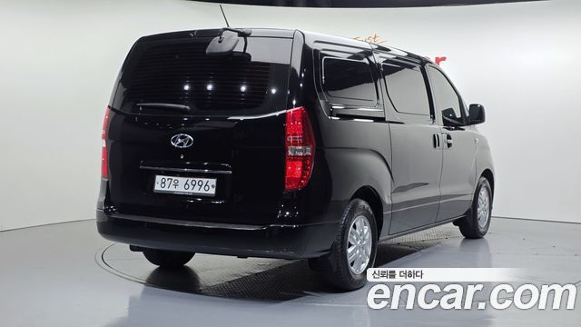 Hyundai Starex Новый Van 3-Seater Smart - фото 1