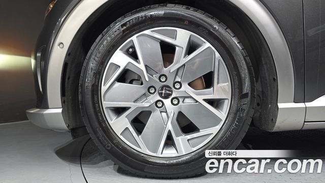 Genesis GV60 Standard - фото 4