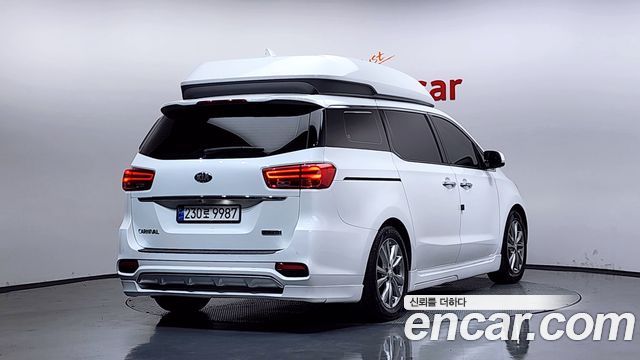 Kia Carnival Новый Gasoline 9-Seater Hi-Limousine Noblesse Special - фото 1