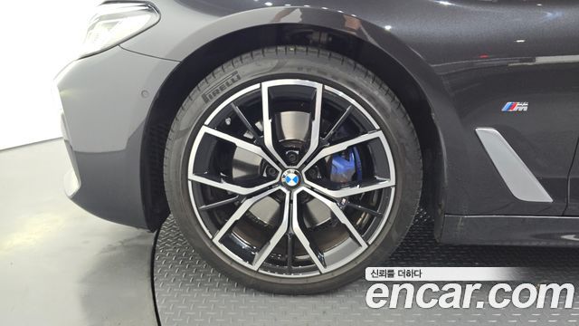 BMW 5-Series G30 530i M Sport Package - фото 4