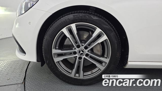 Mercedes-Benz E-Class W213 E350 4MATIC Avantgarde - фото 4