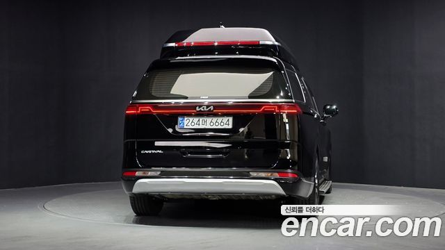 Kia Carnival 4-го поколения 9-Seater Hi-Limousine Signature - фото 3