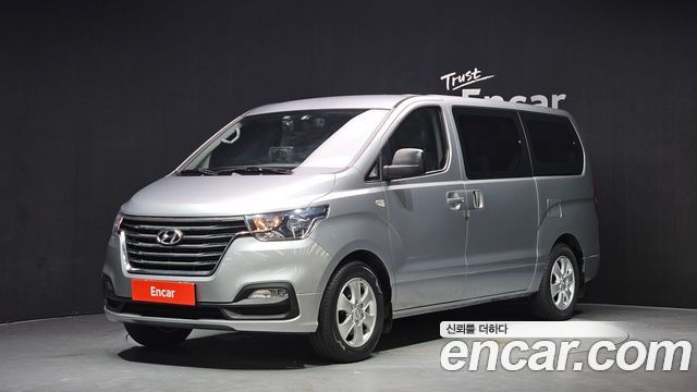Hyundai Starex Новый Wagon 12-Seater Smart - фото 0