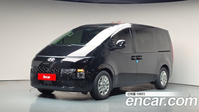 Hyundai Staria 4WD Tourer 11-Seater Modern - фото 0