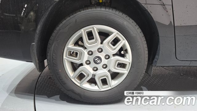 Hyundai Staria 4WD Tourer 11-Seater Modern - фото 4