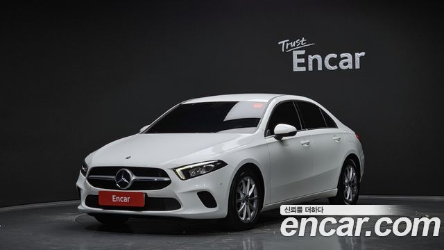 Mercedes-Benz A-Class W177 A220 Sedan - фото 0